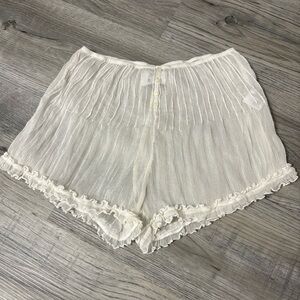 Light Cream Ruffle-Hem Women’s Skort